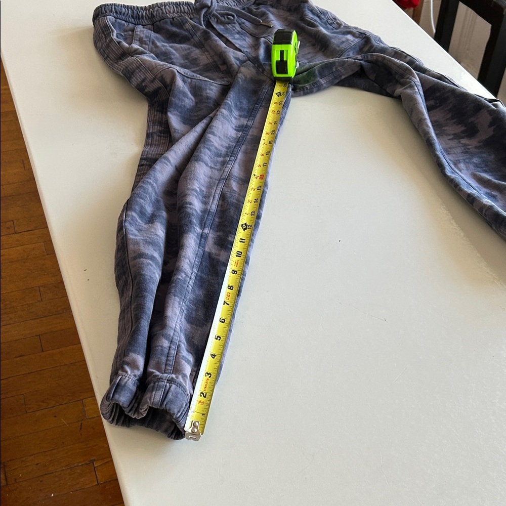 Athleta Farallon Camo Jogger in Purple-Blue, Women's 6 - Picture 6 of 11